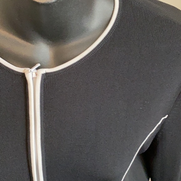 Black with white detail fro t zip cardigan - Picture 4 of 5